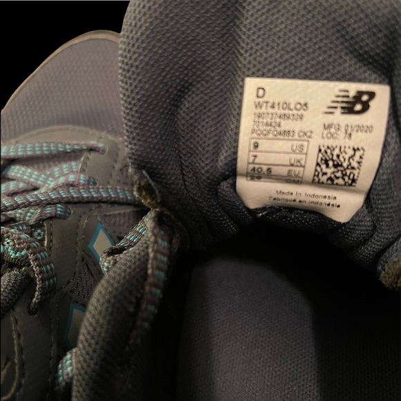 New Balance Sneakers - Picture 6 of 6